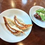 祭麺堂 - お裾分けの餃子と油淋鶏