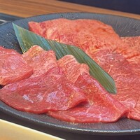焼肉うしごろ 新宿三丁目店 - 