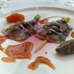 フィリップ・ミル 東京 - 鯖のマリネとミニ人参　ハーブ香る人参のヴィネグレット