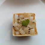 フィリップ・ミル 東京 - キウイとセロリを刻んだもの