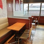 ケンタッキーフライドチキン - 内観