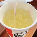 ケンタッキーフライドチキン - Mレモネードソーダ、パカッ！