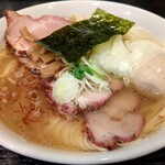 支那ソバ 小むろ - 塩チャーシュメン大盛味玉ワンタン３ケ