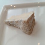 フィリップ・ミル 東京 - 熟成したカマンベール
      