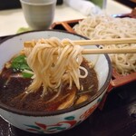 じんじゃ前更科 - 繊細で細いお蕎麦