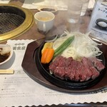 焼肉・ｽﾃｰｷ みーとがぁでん - 