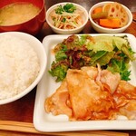 パルファン - ごはん