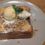 Toaster Bread Cafe&Champagne Bar - 