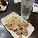 喜多郎 - チューハイと鶏もも塩やき