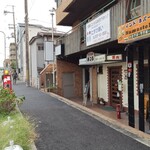 みつる - 常連さんで賑わってます