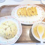 餃子の王将 南大沢店 - 
