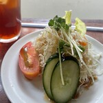 スリランカ くまもと - サラダとアイスティー