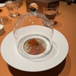 モノリス - 5皿目
      香住蟹、イクラ、ペコリーノ・ロマーノのリゾット。
      