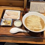 炭火焼濃厚中華そば 海富道 - 