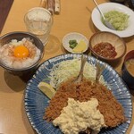 トンカツ ツキウマ 神山町 - 