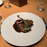 モノリス - 9皿目
      ピジョン・アンペリアル、ノワゼット。セップ、ジロールのソテー、和栗。