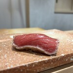 鮨ト酒肴 富かわ - 本鮪の赤身漬け