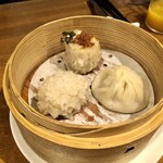 シルクバレル - 海老入り焼売、小籠包、五目肉団子のもち米蒸し