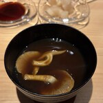 鮨処 池上 - 長野産株なめこの赤出汁