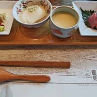 韻松亭 - 