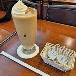 デリカップ - アイスカフェラテ