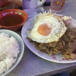 蒸し豚専門店 隕石 - 