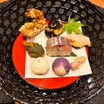 厨 花膳 - 塩茹で落花生 他