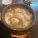 鍋場 極 - グツグツの炊き餃子