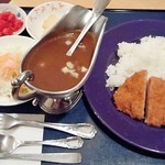 レストラン あっぷるひる - りんごカツカレー