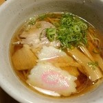 焼肉きんぐ - 2014年11月　和風鶏がら醤油ラーメン