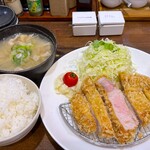 熟成豚 かわむら - リブロースかつ定食(210g)(\2,600)