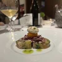 ロドラント ミノルナキジン - 子ウサギ、豚耳、銀杏、ブロッコリー、マジョラム