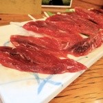 居酒屋くろ兵衛 - くじら刺し