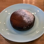 トロッポ ドーナツ - チョコチップ&クリーム　432円税込