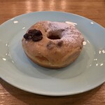 トロッポ ドーナツ - ラムレーズン　345円税込