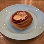 トロッポ ドーナツ - アップルシナモン　432円税込