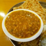 インディアン・レストラン　ロタ - チキン入りダル