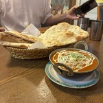 アムリタ インドスパイスカレーとナンと - マトンコルマ