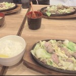 びっくり亭本家 - 