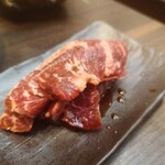 黒毛和牛タンとハラミ 焼肉ごりちゃん - 