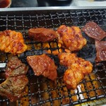 焼肉　平和 - 