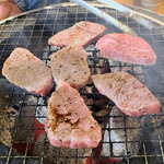 ジュージュー炭火焼肉 - 