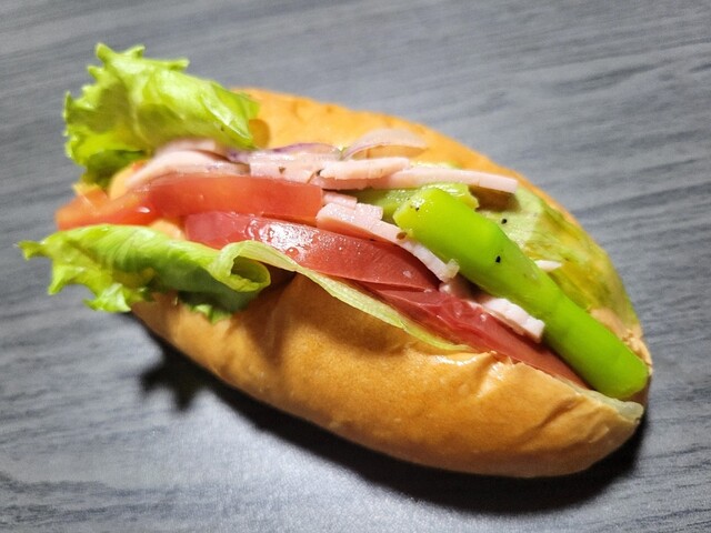 大蔵コッペパン - 新庄（パン）の写真