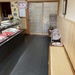 和菓子司 なぎら長春堂 - 店舗奥側の様子