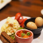 海鮮旬菜旨し酒 縁 - いわゆる「あて盛り」