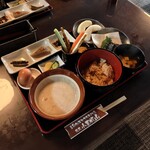 自然薯とろろ専門店 蔵王 小妻坂山 - 遠刈田自然薯御膳　松茸の炊込ご飯