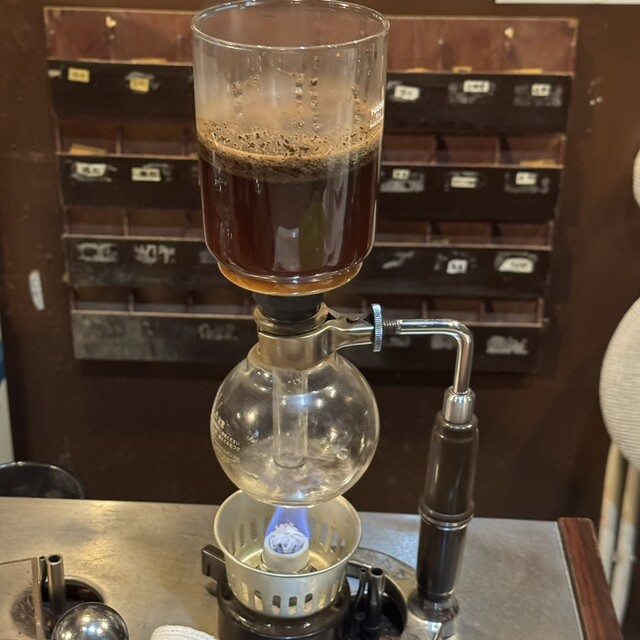 Jazz Kissa Satin Doll photo 2