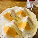喫茶チロル - ハム玉子サンド　フルサイズ　800円
