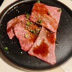 焼肉 六区 - 