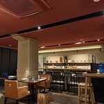 上六ワイン - 内観